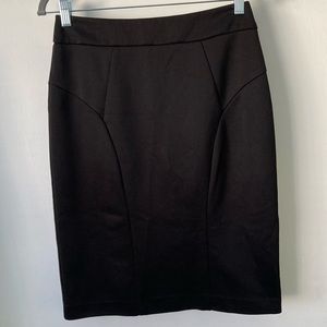 NY&C Black Satin Pencil Skirt Size: 4